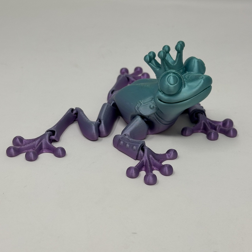 Green and bronze articulated orb 3D print